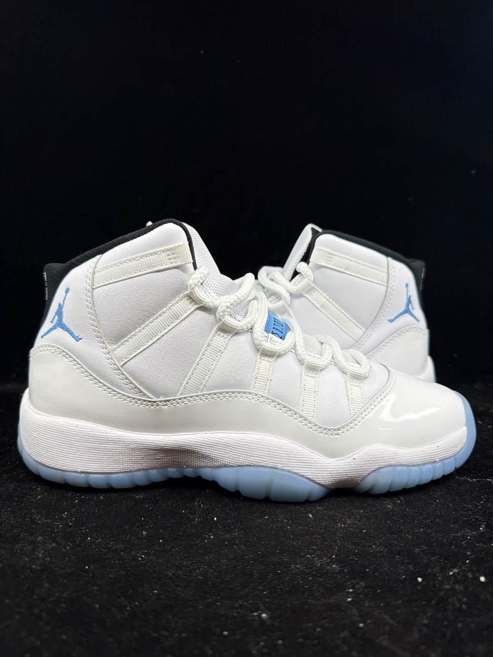 *USED* AJ 11 (GS) - LEGEND BLUE (2024)