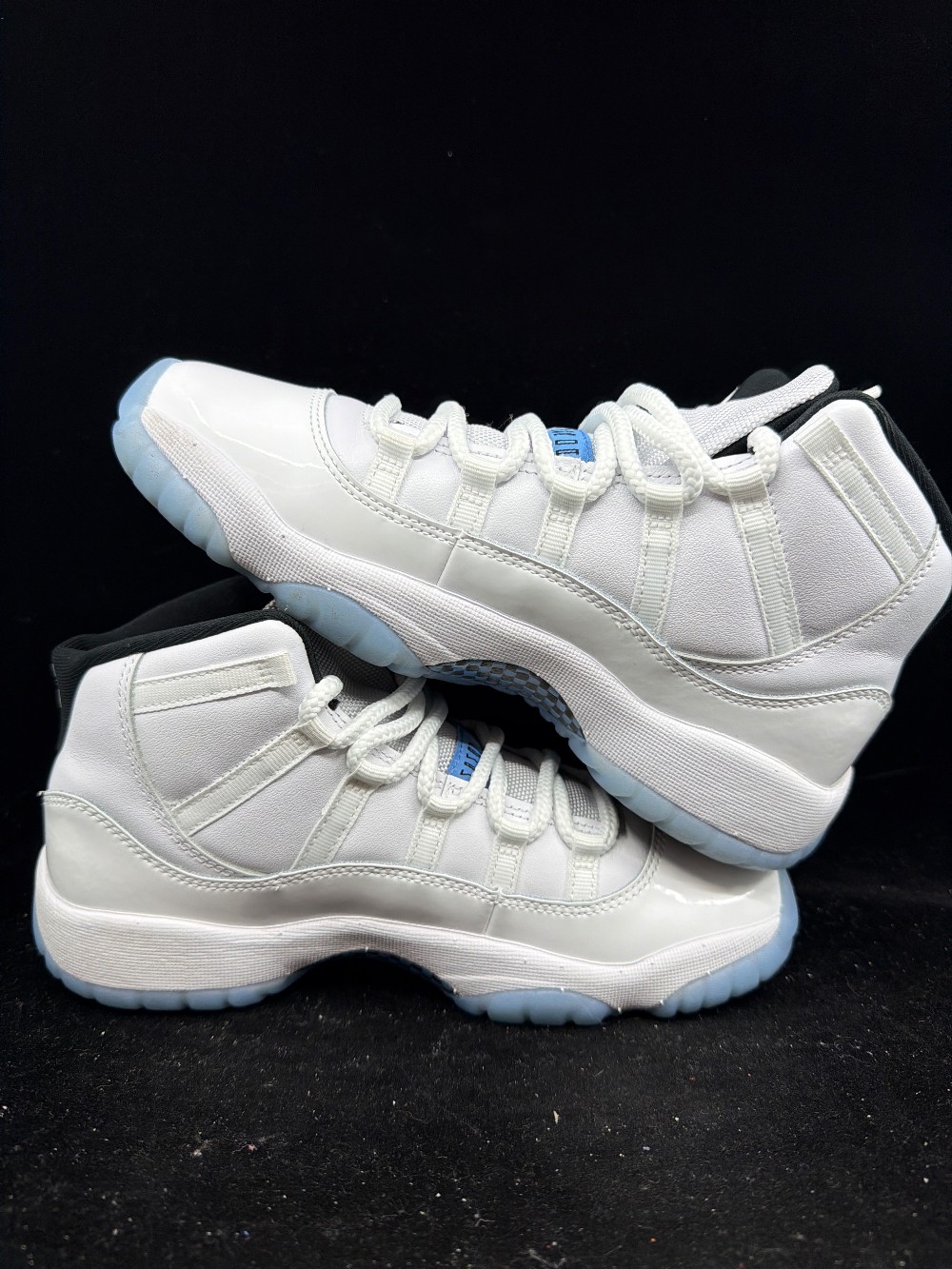 *USED* AJ 11 (GS) - LEGEND BLUE (2024)
