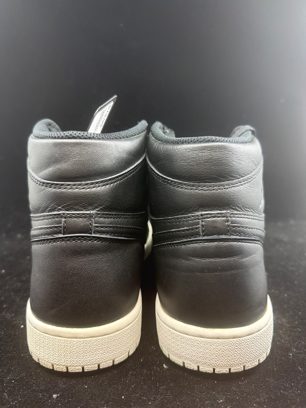 *USED/NO BOX* AJ 1 - CYBER MONDAY (2015)