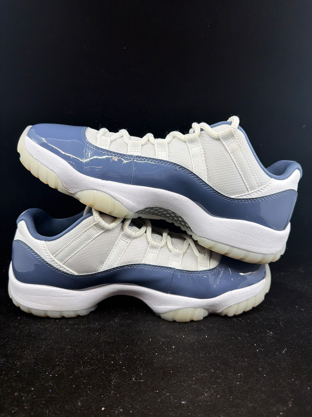 *USED* AJ 11 LOW - DIFFUSED BLUE