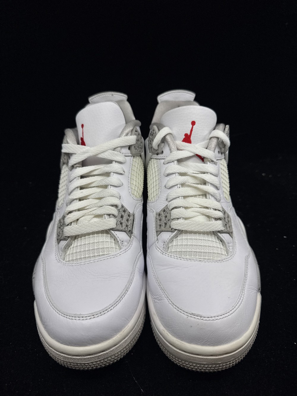 *USED* AJ 4 - WHITE OREO