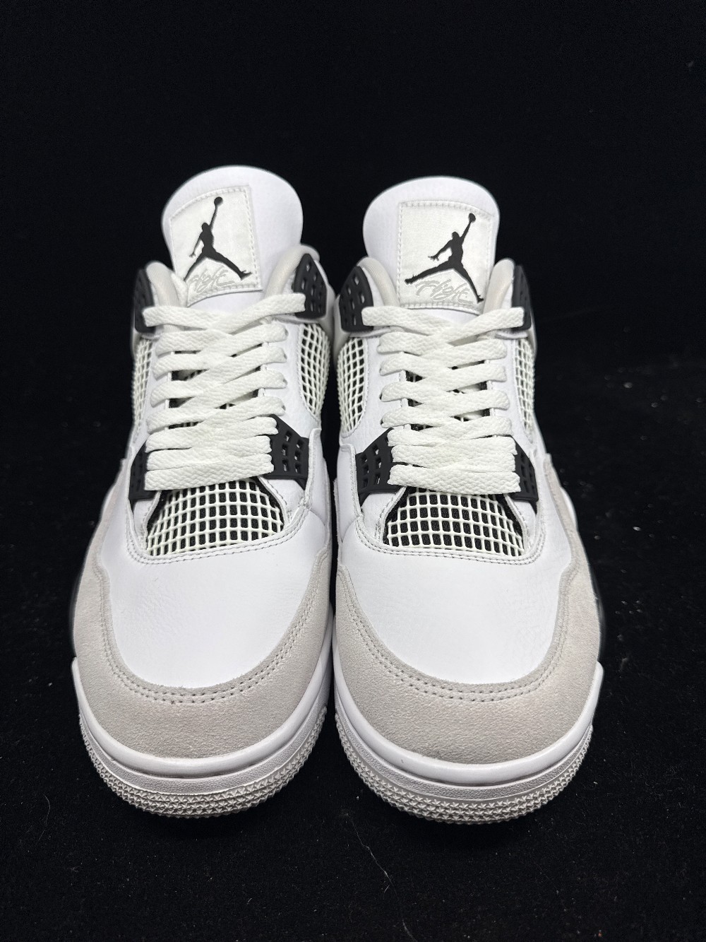 AJ 4 - MILITARY BLACK