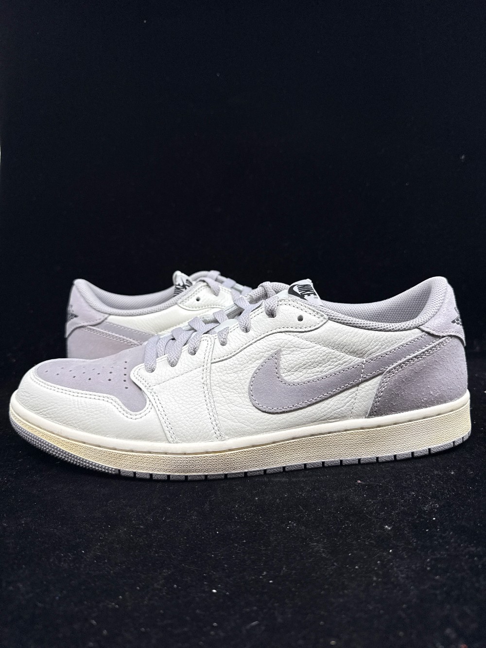 *USED* AJ 1 LOW OG - ATMOSPHERE GREY