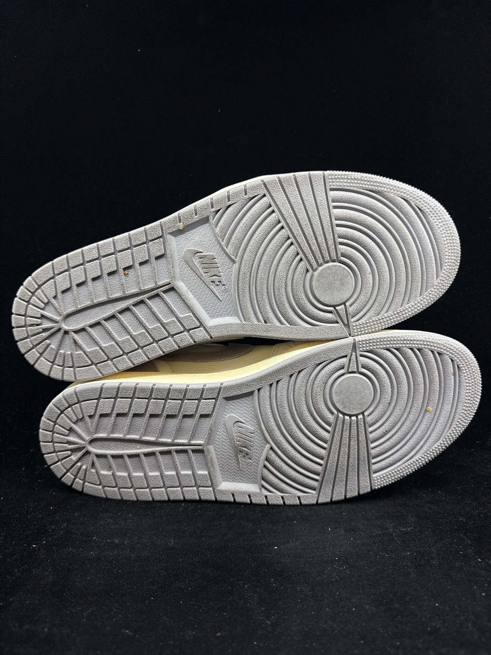 *USED* AJ 1 LOW OG - ATMOSPHERE GREY