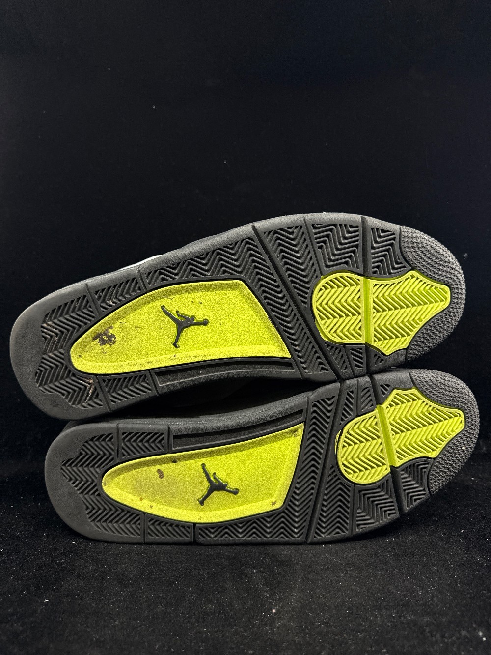 *USED* AJ 4 SE - 95 NEON