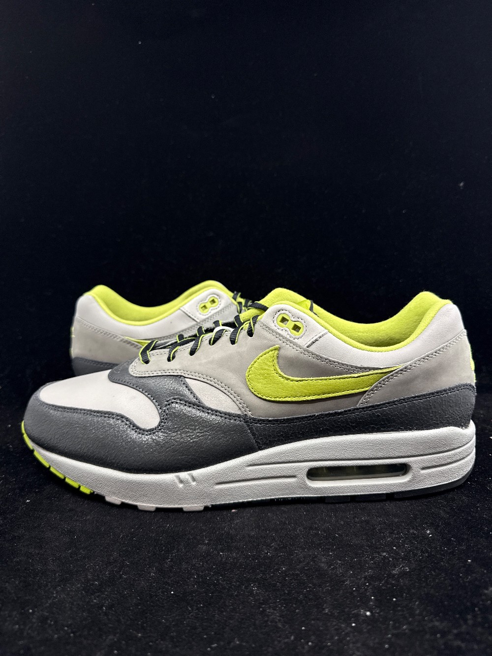 *USED* NIKE AIR MAX 1 - HUF PEAR GREEN (2024)