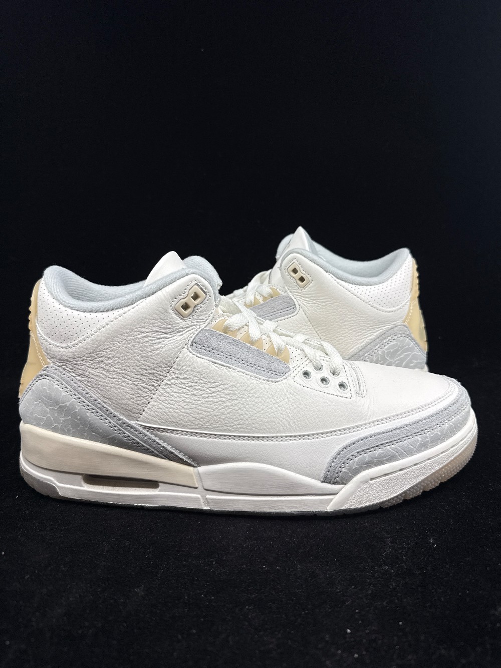 *USED* AJ 3 - CRAFT IVORY