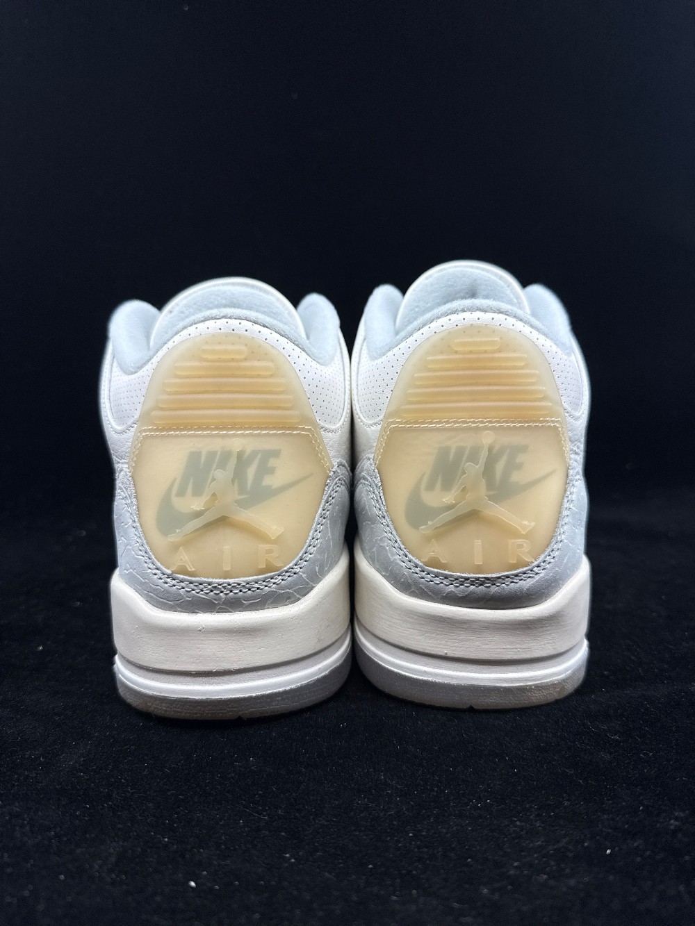 *USED* AJ 3 - CRAFT IVORY