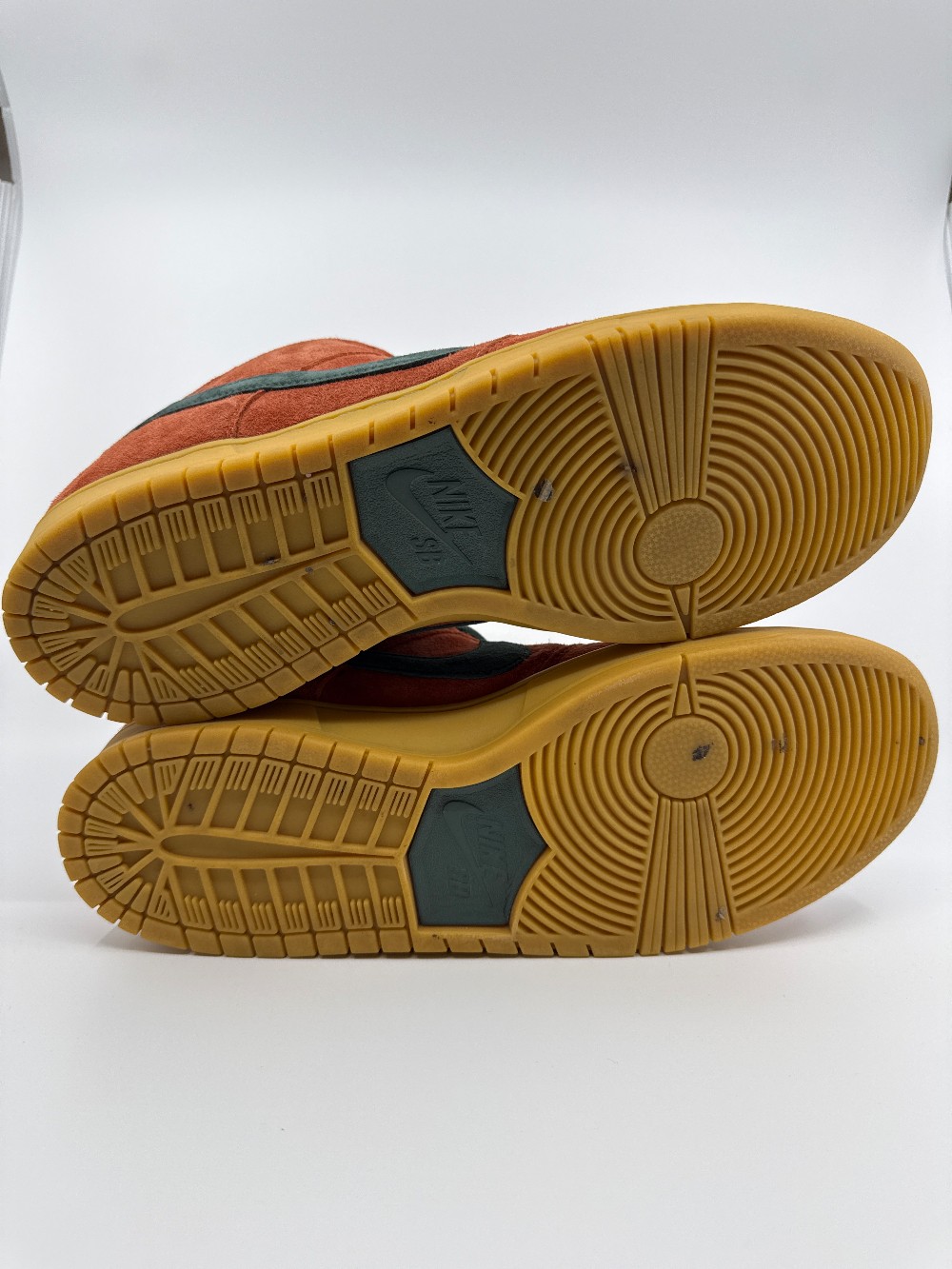 *USED* NIKE SB DUNK LOW - BURNT SUNRISE