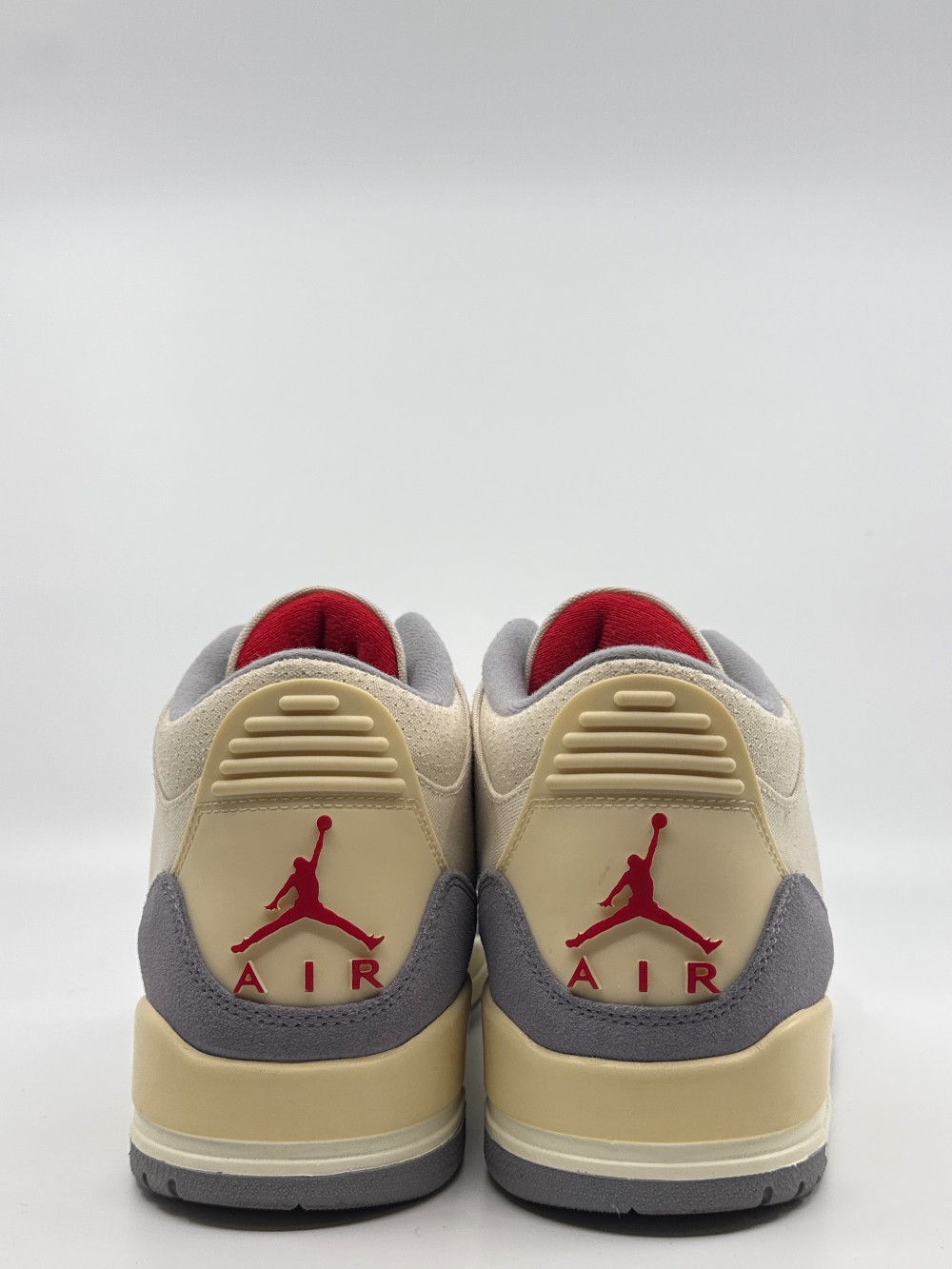 *USED* AJ 3 - MUSLIN