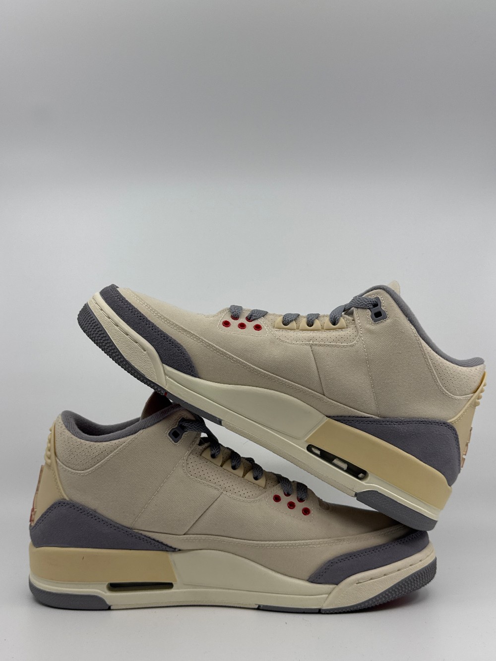 *USED* AJ 3 - MUSLIN