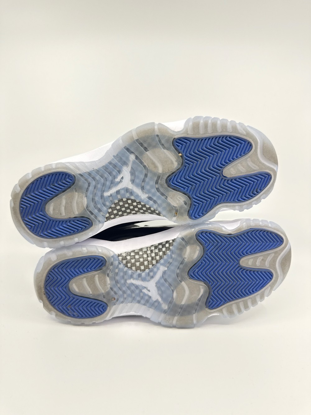 *USED* AJ 11 LOW - SPACE JAM