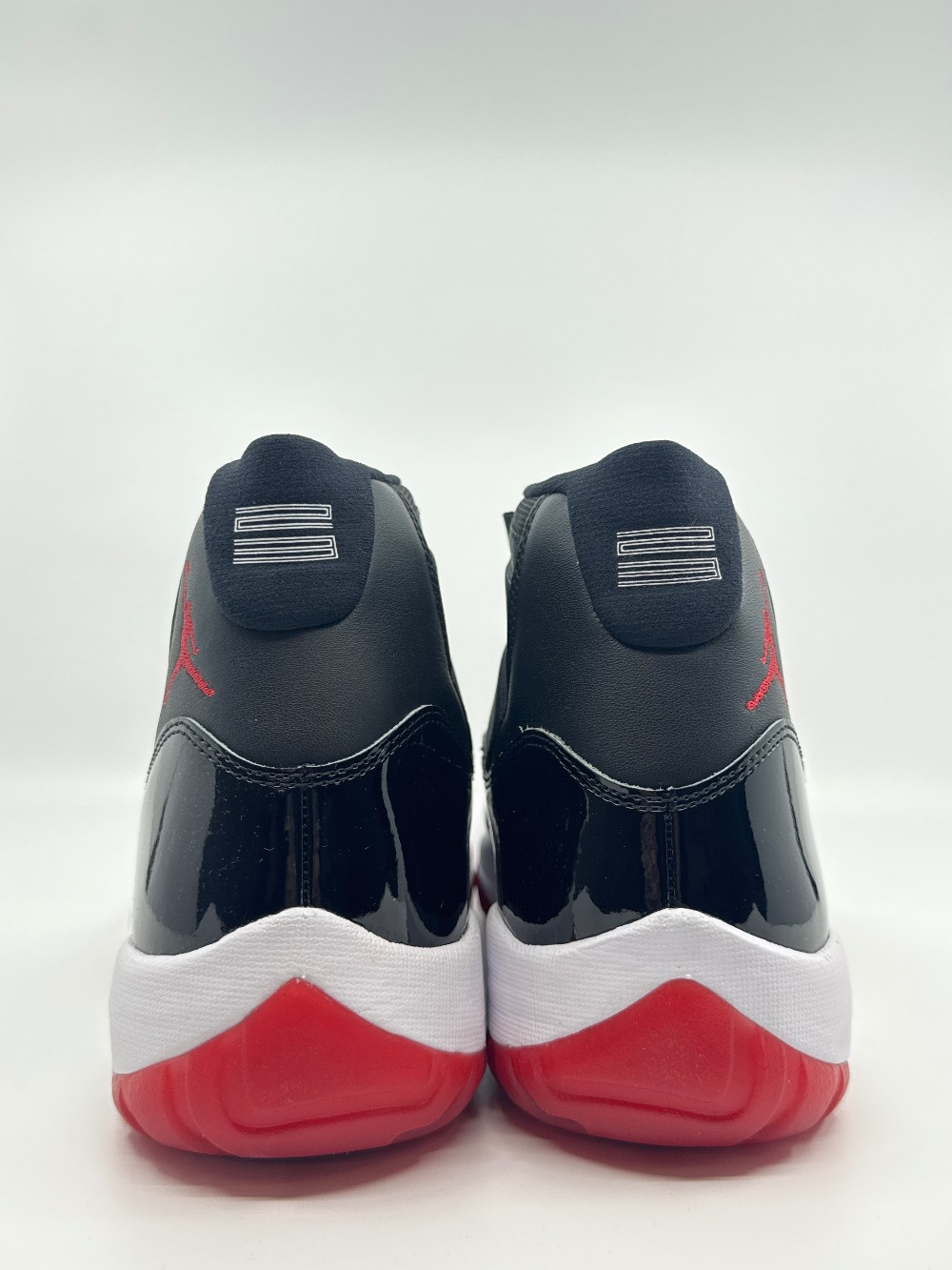 AJ 11 - PLAYOFFS BRED (2019)