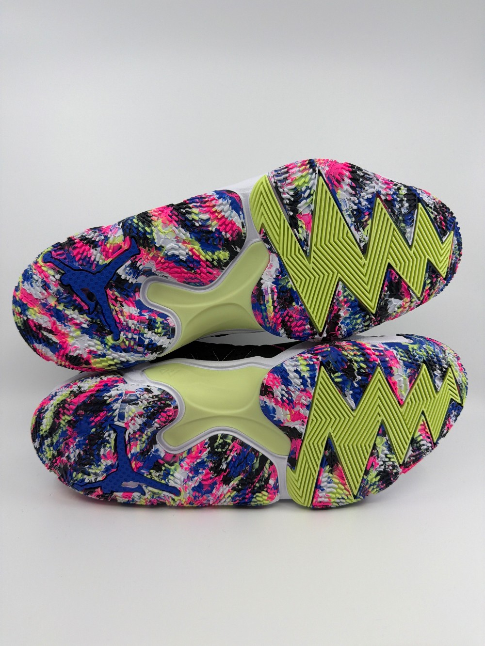 JORDAN WHY NOT ZER0.6 - WHITE LIGHT LIQUID LIME PINK BLAST BLACK