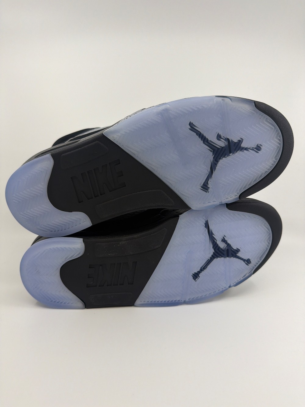 AJ 5 - BLACK METALLIC REIMAGINED