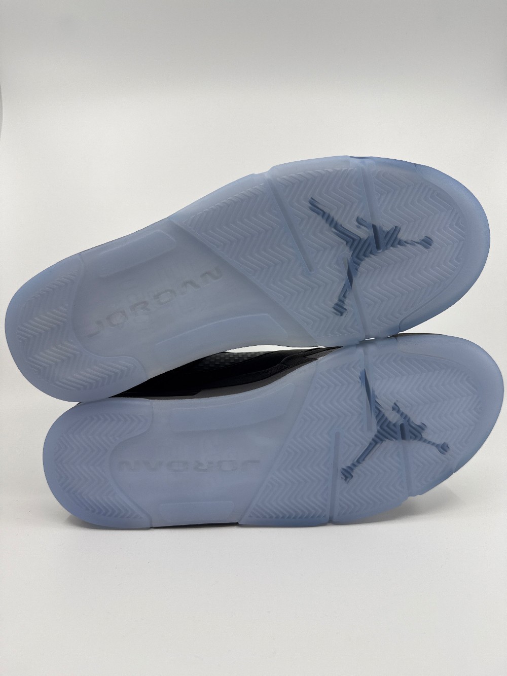 AJ 5 - WOLF GREY (2026)