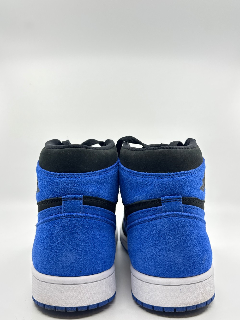 *USED* AJ 1 - ROYAL REIMAGINED