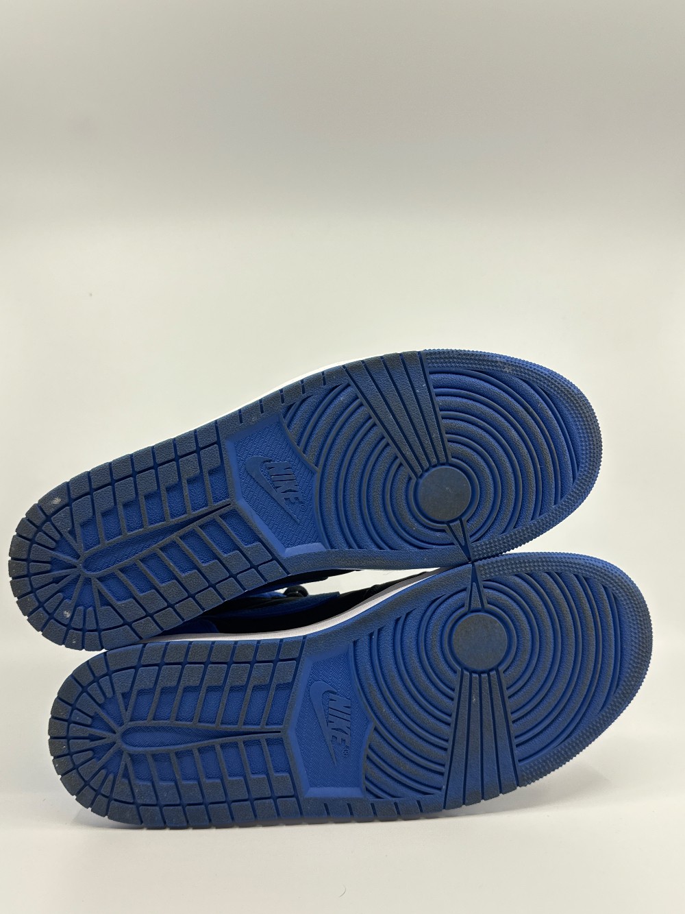 *USED* AJ 1 - ROYAL REIMAGINED