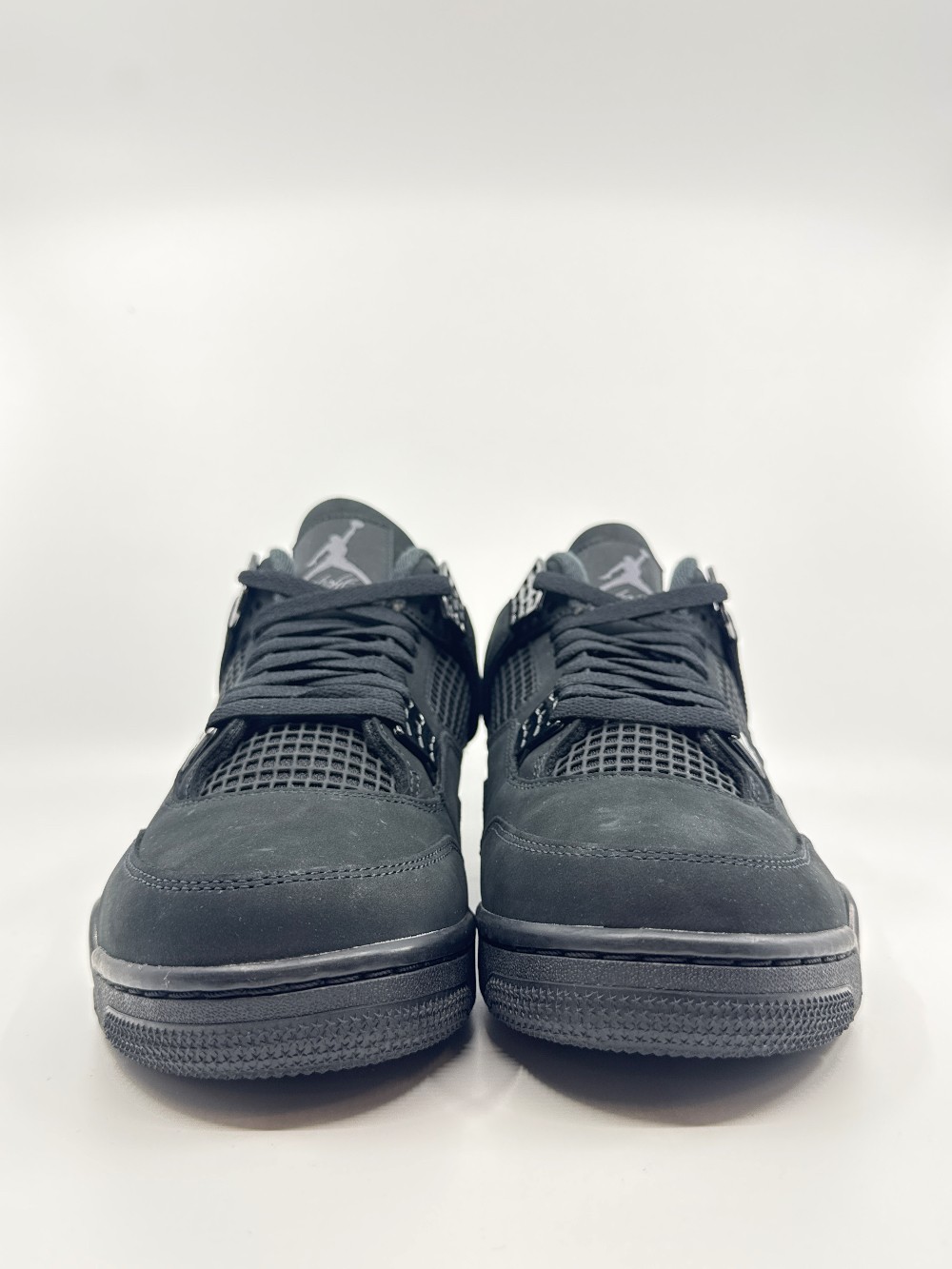 AJ 4 - BLACK CAT (2025)