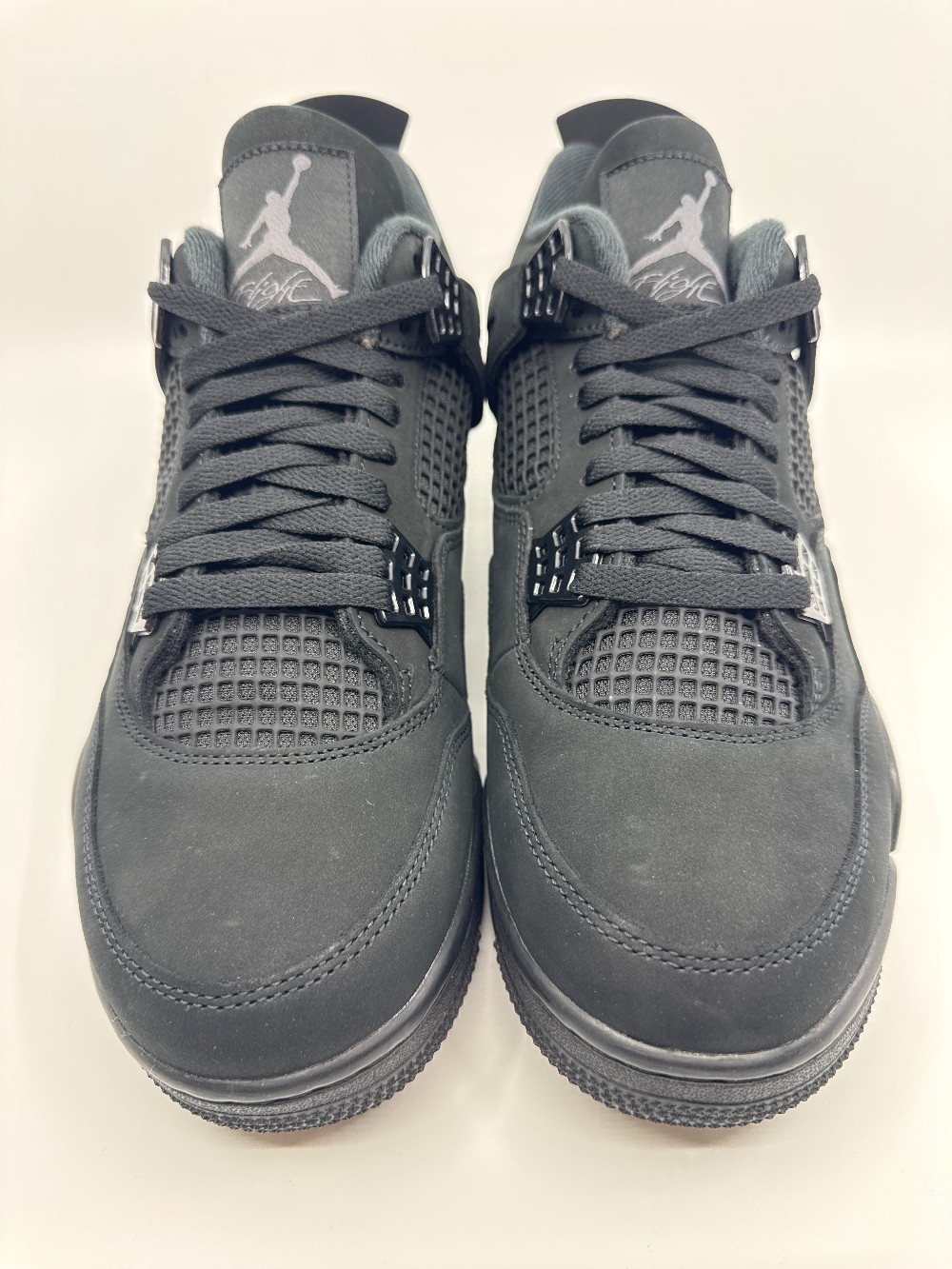 AJ 4 - BLACK CAT (2025)
