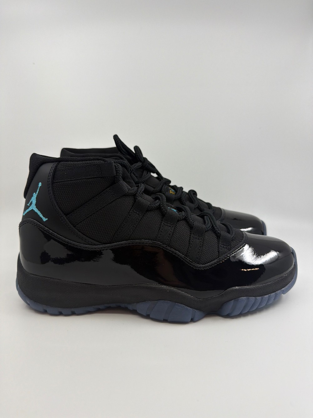 AJ 11 - GAMMA BLUE (2025)