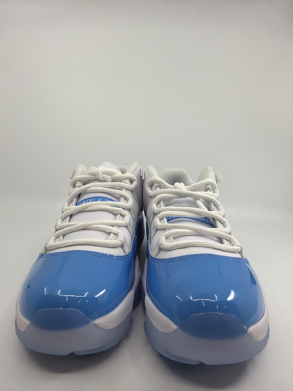 AJ 11 LOW - UNIVERSITY BLUE (2026)