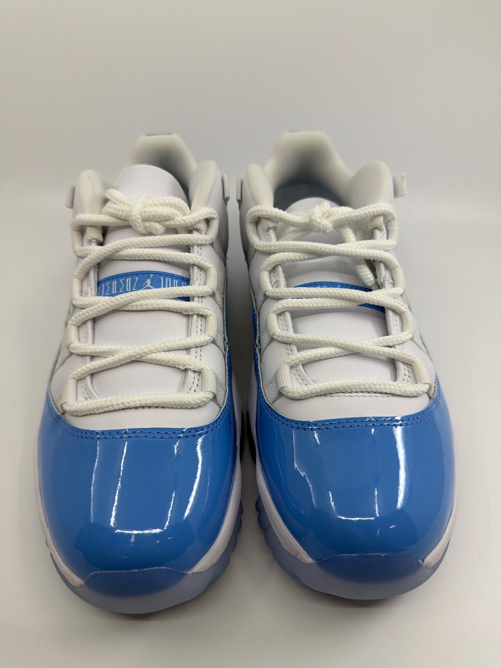 AJ 11 LOW - UNIVERSITY BLUE (2026)
