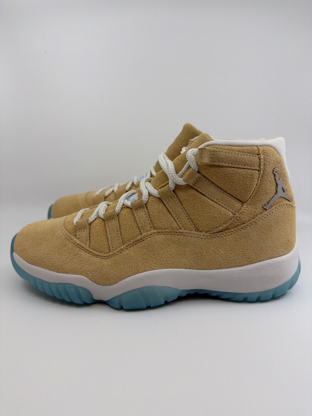 AJ 11 - H-TOWN