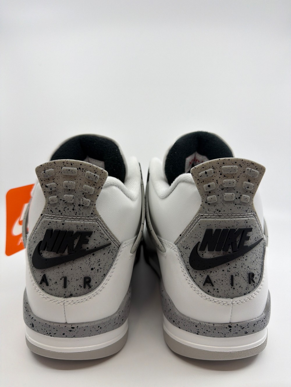 AJ 4 - WHITE CEMENT (2025)