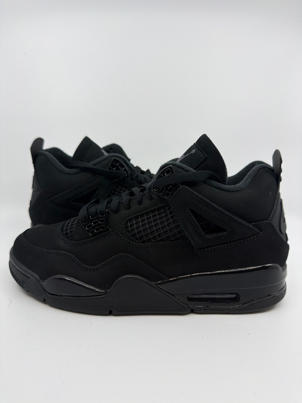 *USED/NO BOX* AJ 4 - BLACK CAT (2025)
