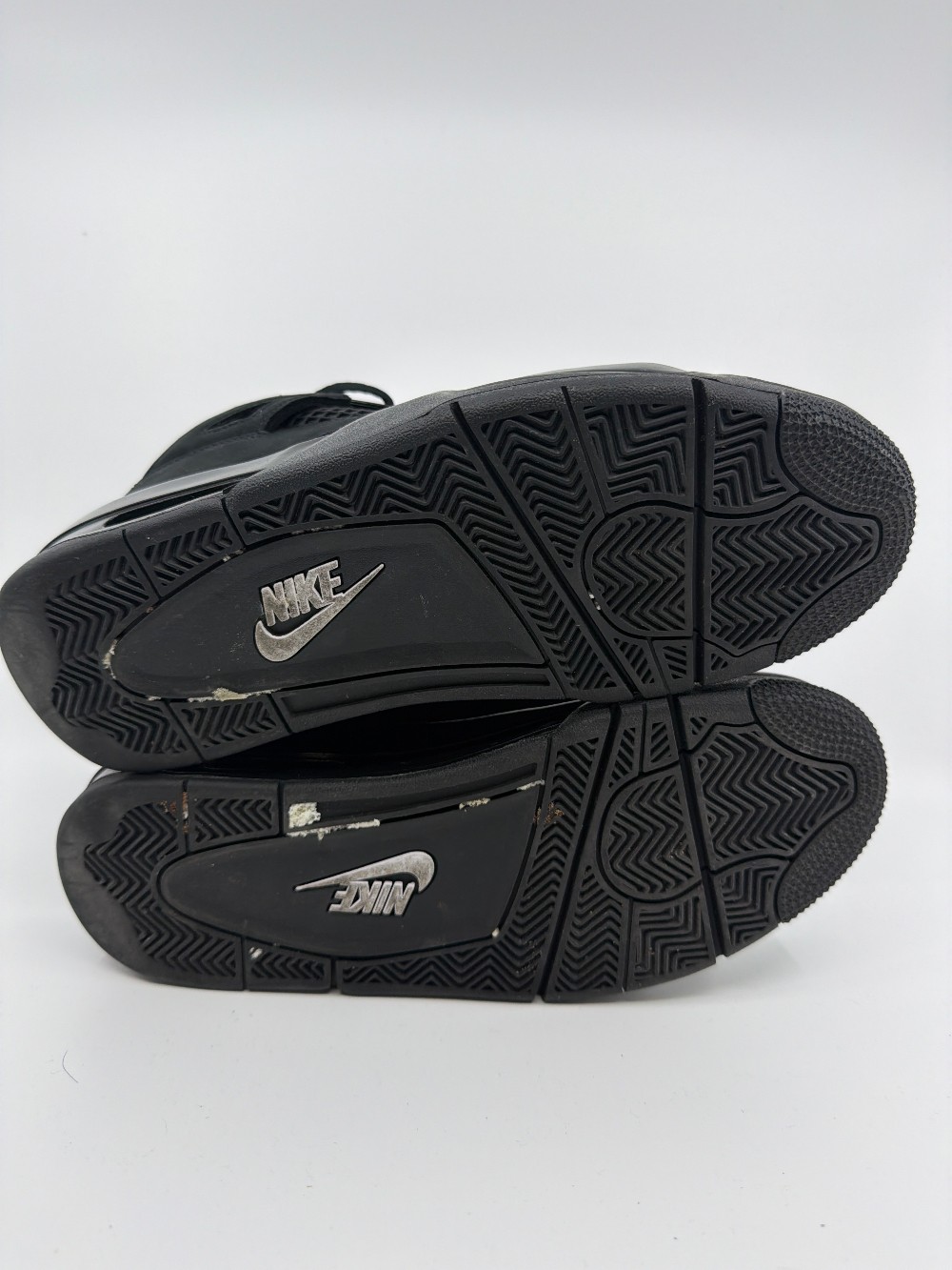 *USED/NO BOX* AJ 4 - BLACK CAT (2025)