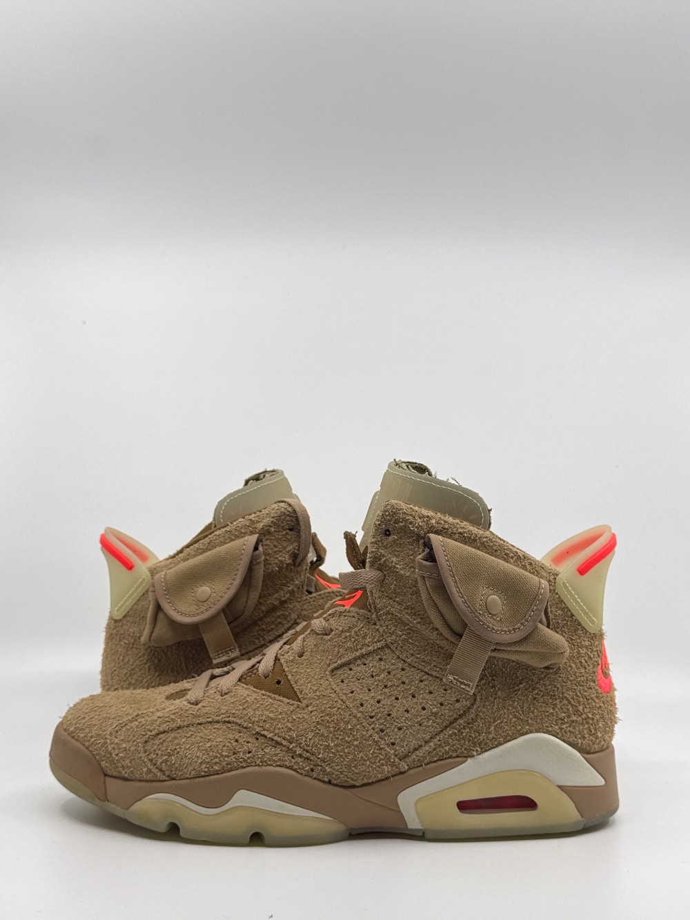 *USED/NO BOX* AJ 6 X TRAVIS SCOTT - BRITISH KHAKI