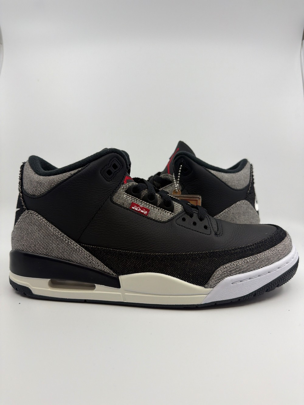 *USED* AJ 3 X LEVIS - BLACK