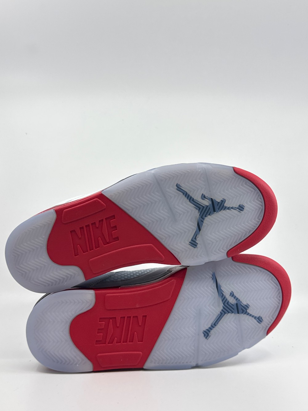 *NO BOX* AJ 5 - FIRE RED BLACK TOUNGE (2025)