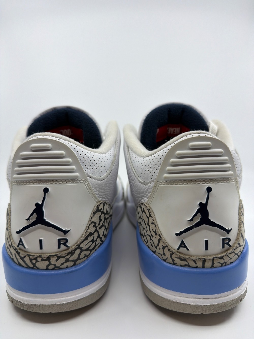 *USED* AJ 3 - UNC