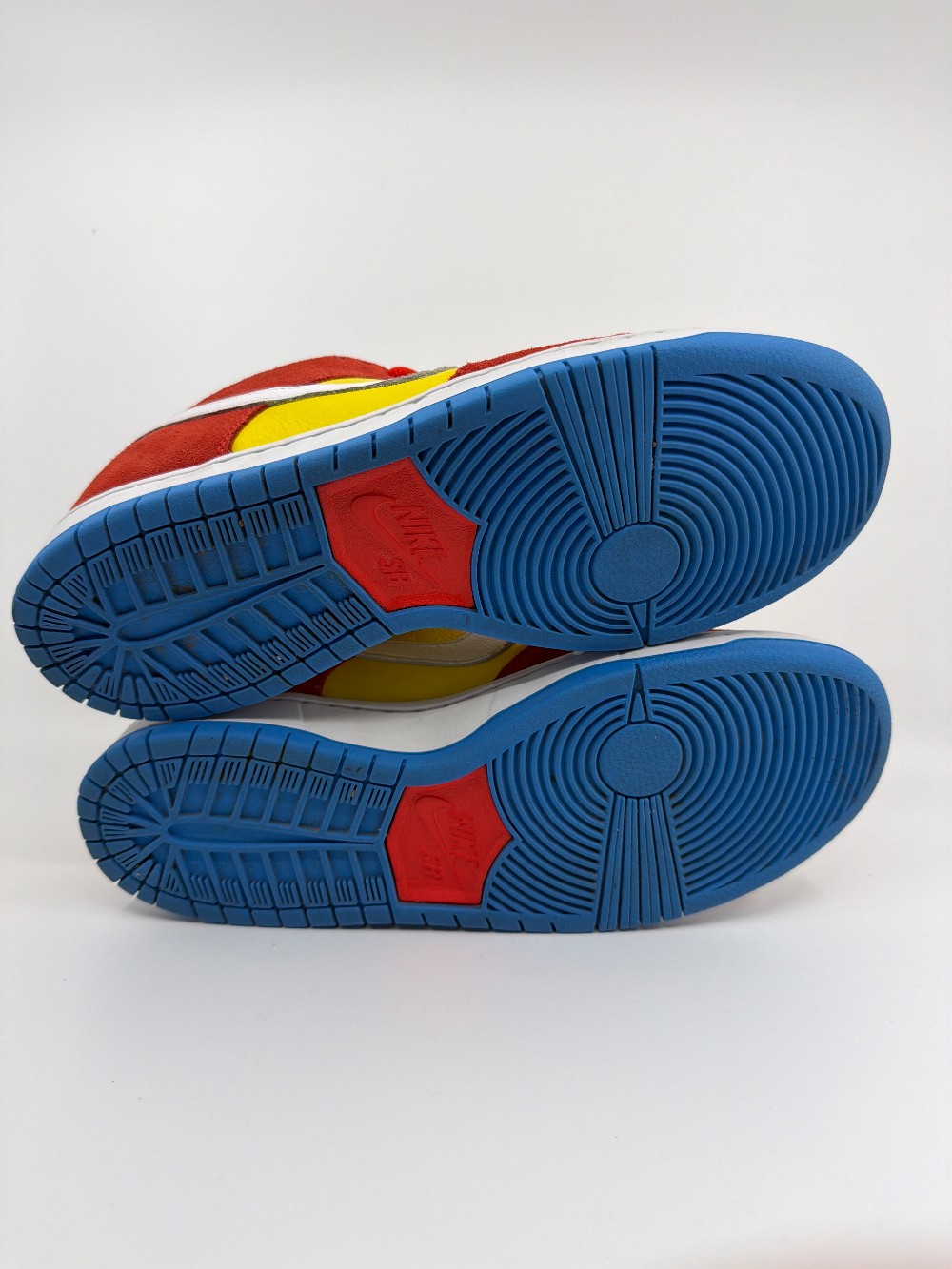 *USED* NIKE SB - BART SIMPSON