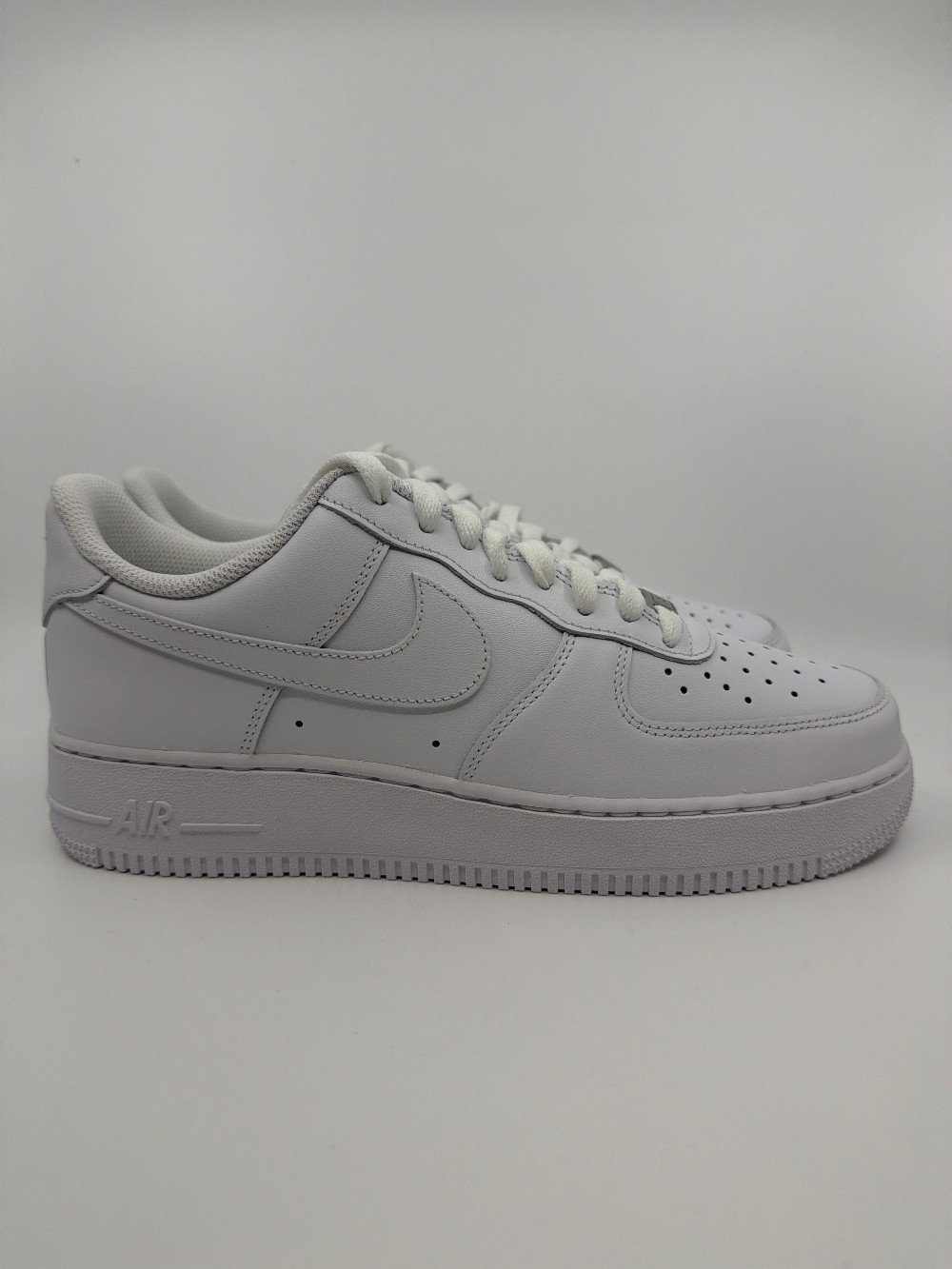 NIKE AIR FORCE 1 LOW '07 - WHITE