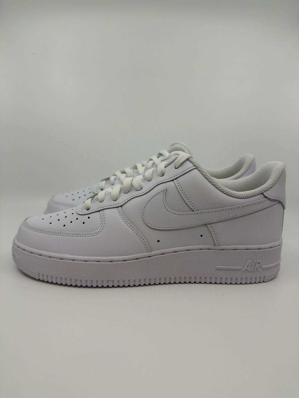 NIKE AIR FORCE 1 LOW '07 - WHITE