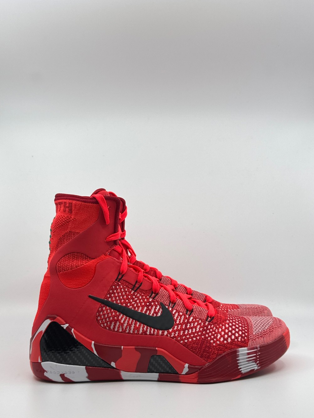 NIKE KOBE 9 ELITE PROTRO - CHRISTMAS (2024)