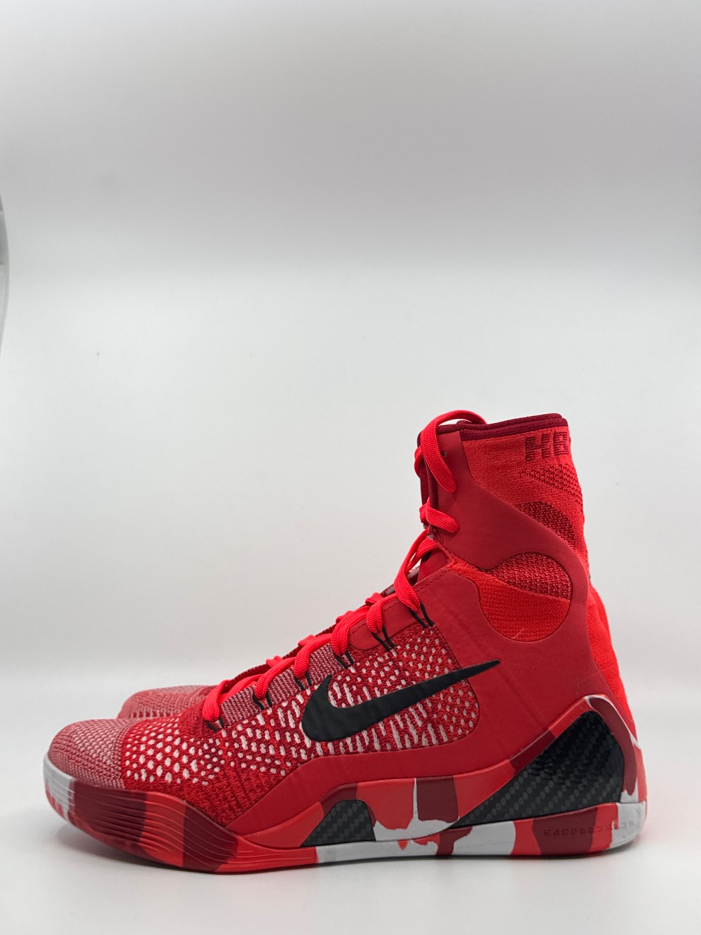 NIKE KOBE 9 ELITE PROTRO - CHRISTMAS (2024)