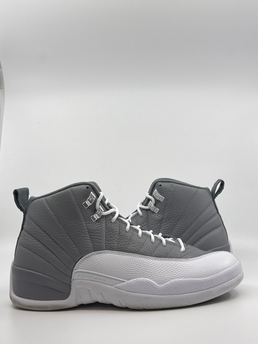 *USED* AJ 12 - STEALTH