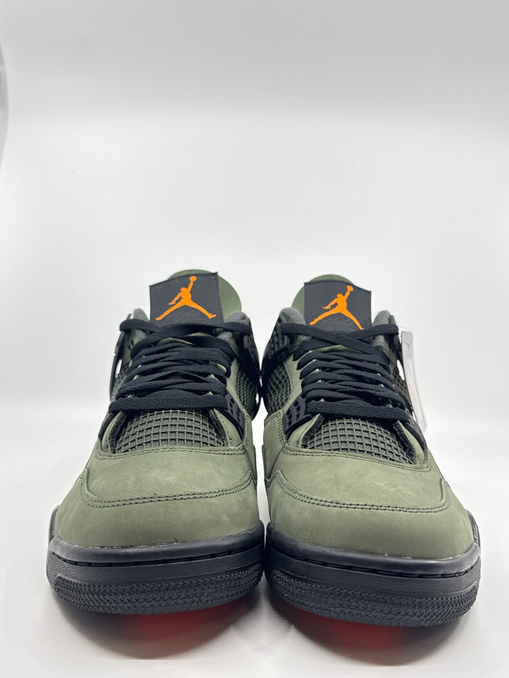 *NO BOX* AJ 4 X UNDEFEATED