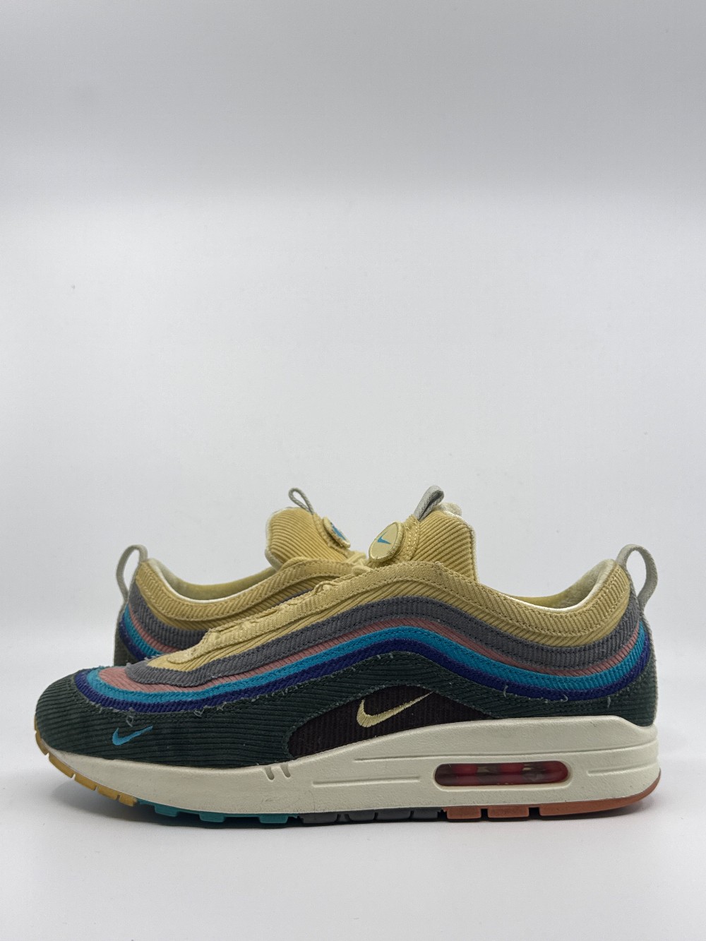 *USED* NIKE AIR MAX 1/97 - SEAN WOTHERSPOON