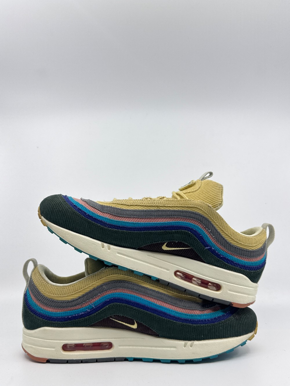 *USED* NIKE AIR MAX 1/97 - SEAN WOTHERSPOON
