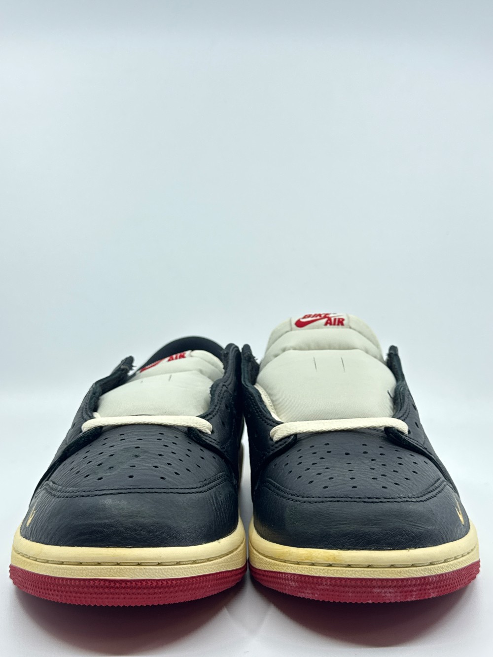 AJ 1 LOW OG X NIGEL SYLVESTER - BETTER WITH TIME