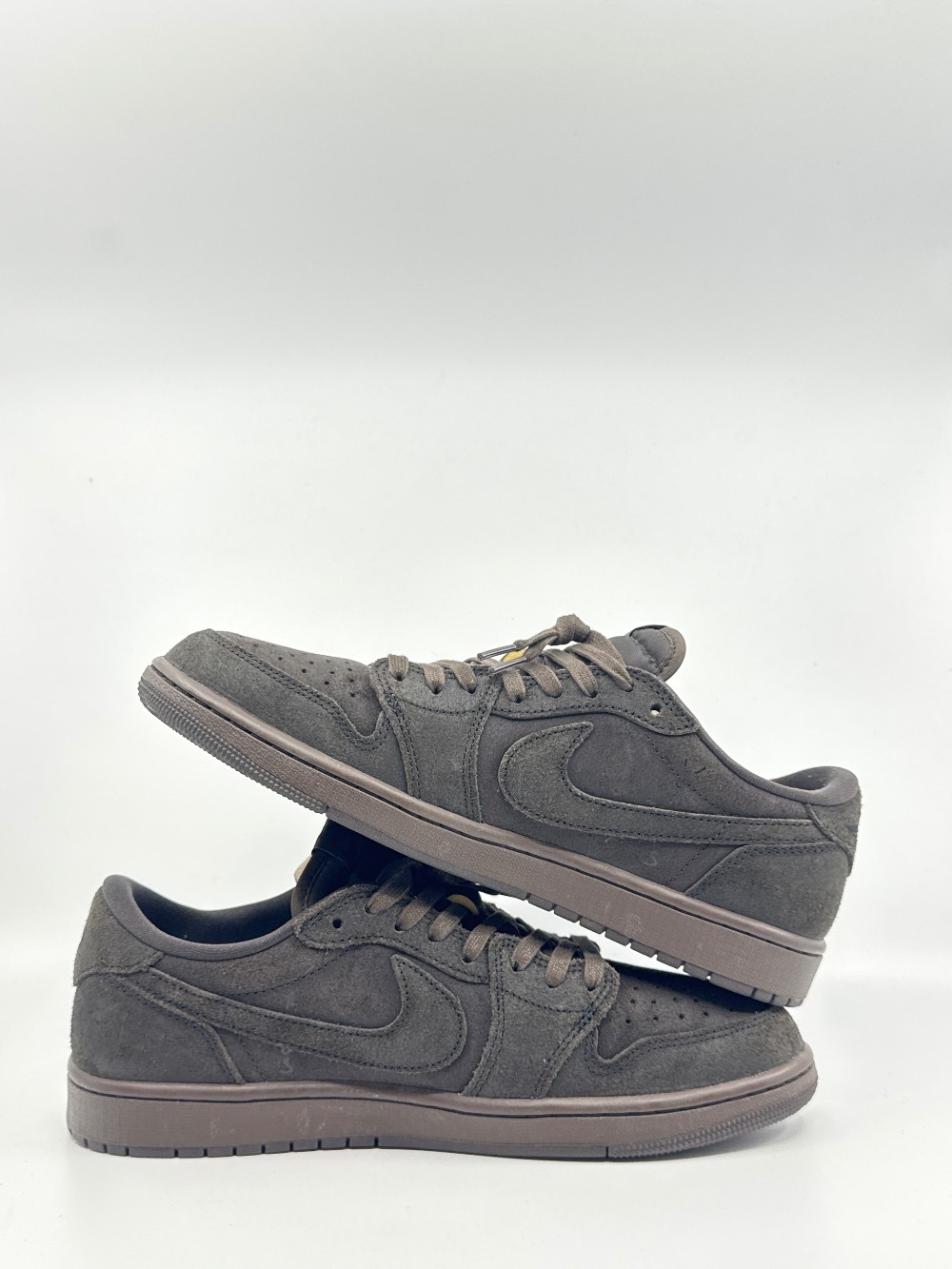 *USED* AJ 1 LOW X TRAVIS SCOTT - VELVET BROWN