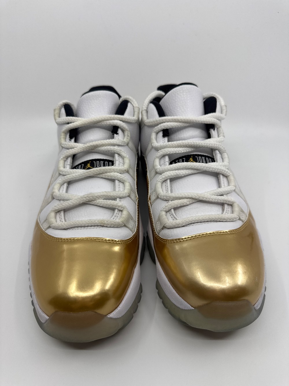 AJ 11 LOW - CLOSING CEREMONY