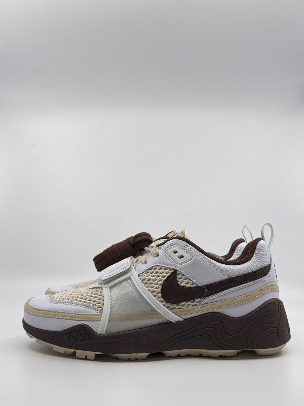 NIKE X TRAVIS SCOTT ZOOM FIELD JAXX - LIGHT CHOCOLATE