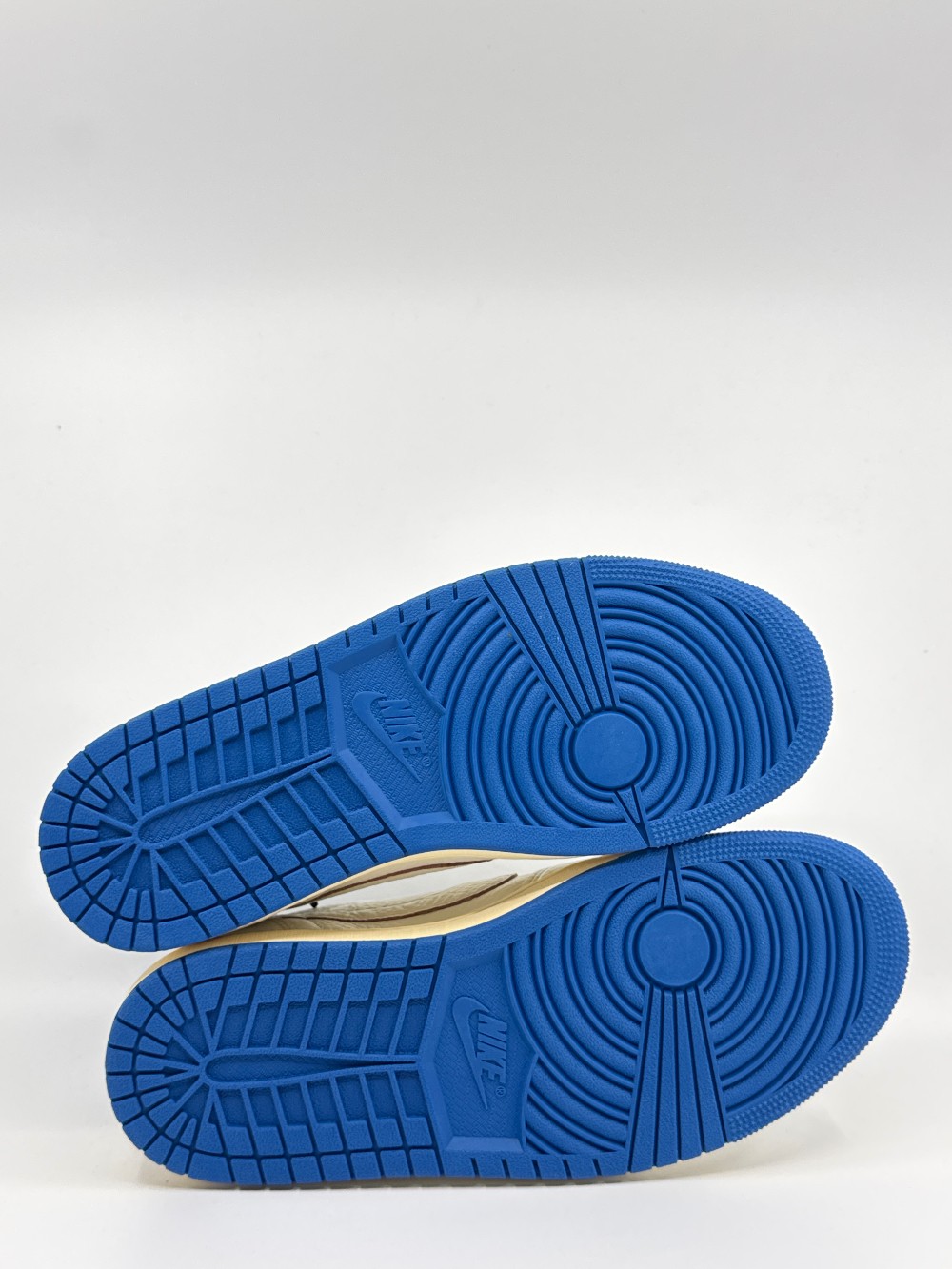 AJ 1 LOW X TRAVIS SCOTT X FRAGMENT - SAIL MILITARY BLUE