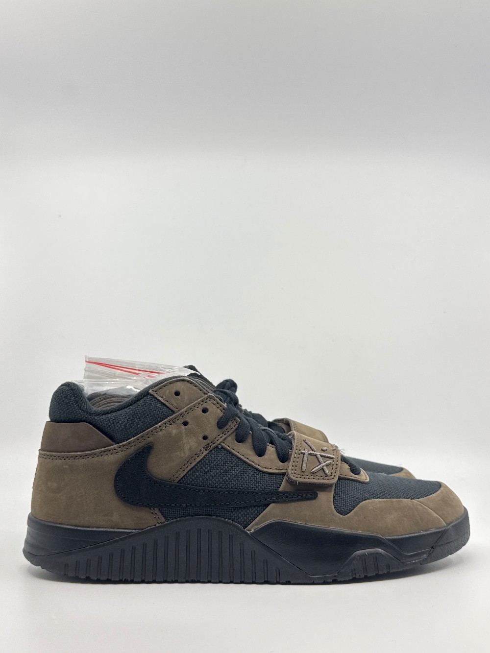 JORDAN X TRAVIS SCOTT JUMPMAN JACK TR - DARK MOCHA